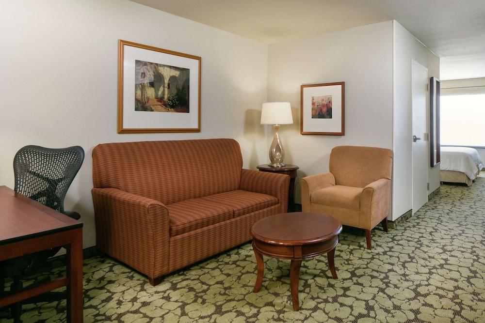 Hilton Garden Inn Omaha West Buitenkant foto